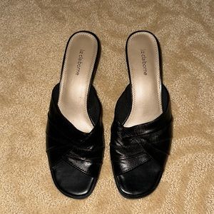 Women’s Liz Claiborne Black Slip On Heals
